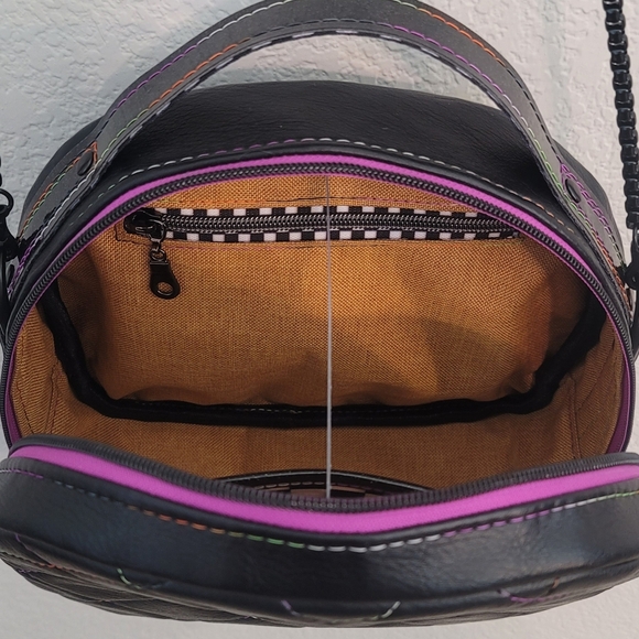 Black Quilted Bowler bag, Handmade Handcrafted Crossbody Purse - Picture 11 of 12